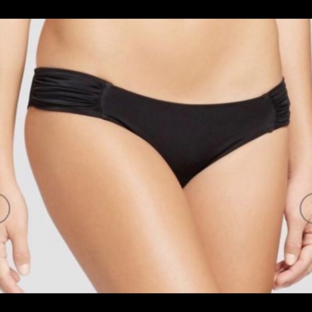 Black bikini bottoms